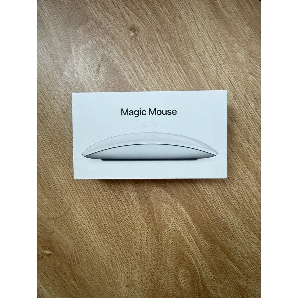 Apple White Wireless Multi-Touch Magic Mouse One Size